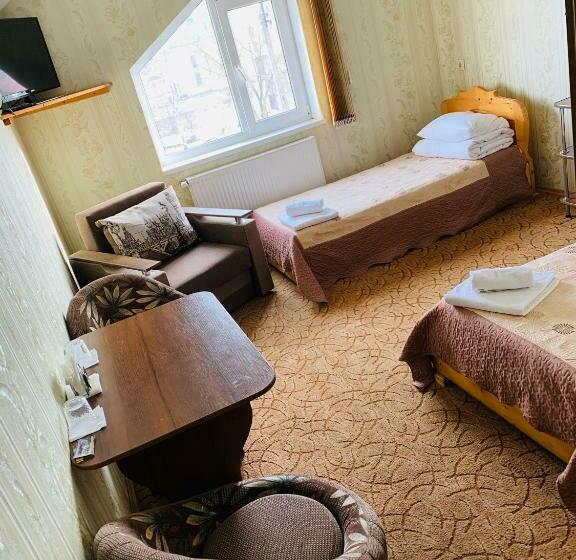 اتاق راحتی, Pid Yavorom