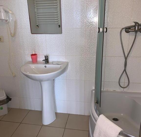 سوییت جونیور, Pid Yavorom