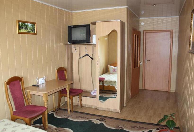 اتاق استاندارد, Pid Yavorom