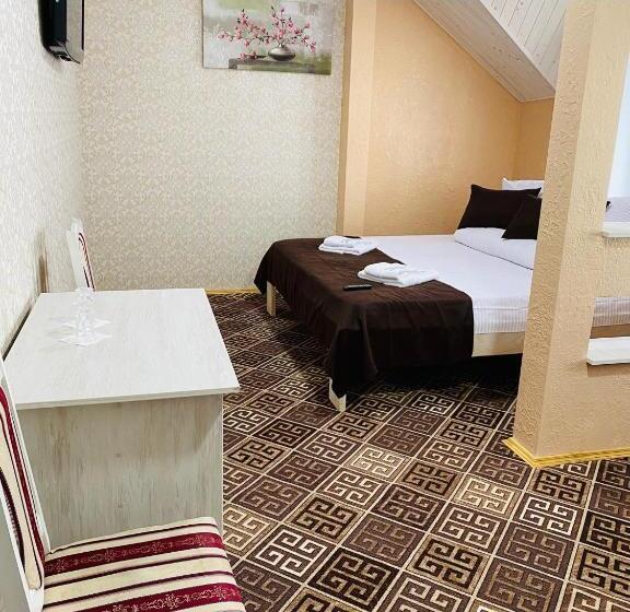 سوییت, Pid Yavorom