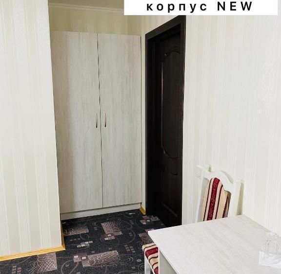 اتاق استاندارد, Pid Yavorom