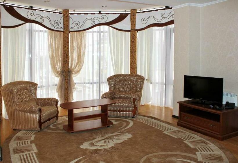 سوئیت 2 خوابه, &restaurant Senator