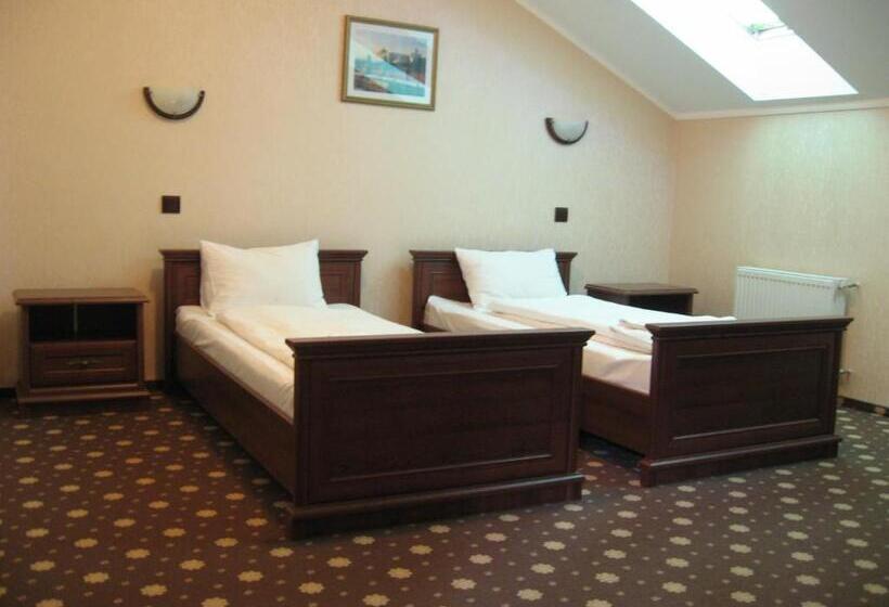 חדר סטנדרט, Shato Paradis