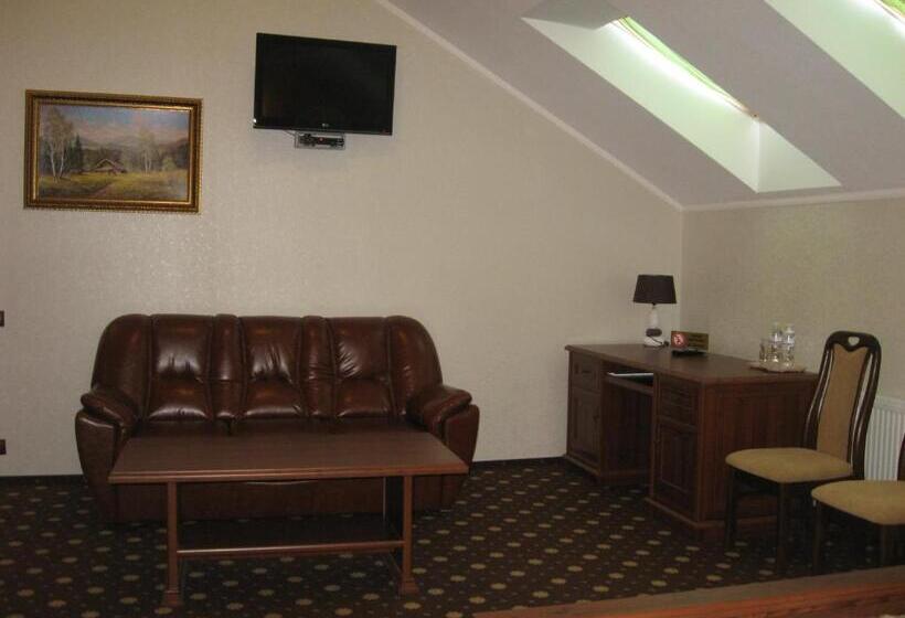 חדר קומפורט, Shato Paradis