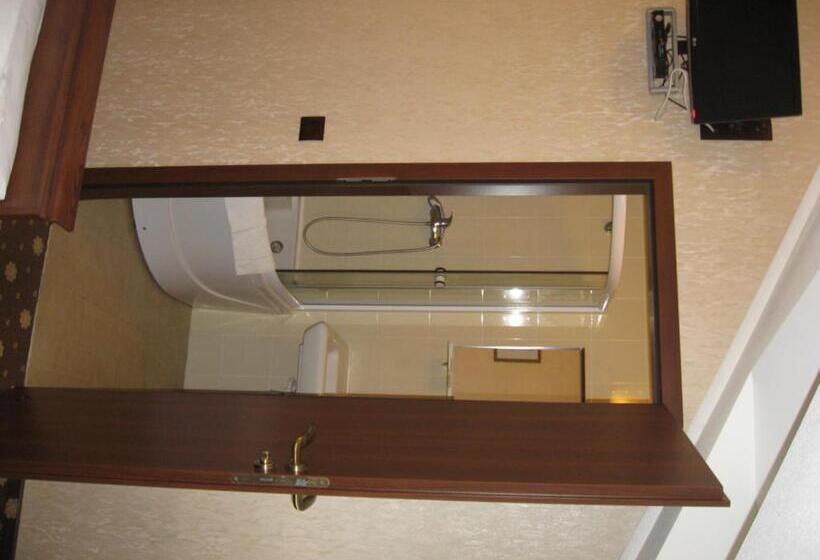 חדר סטנדרט יחיד, Shato Paradis