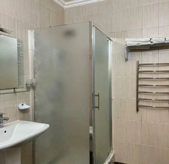 Suite Vista Muntanya, Silveroks