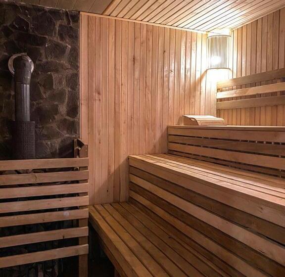 اتاق خانوادگی, Silveroks