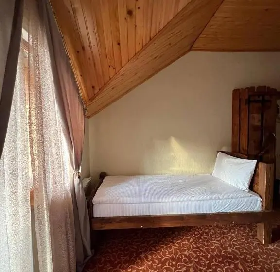 Junior Suite Vista Muntanya, Silveroks