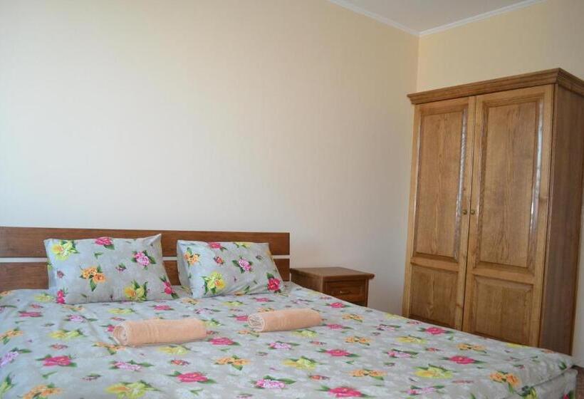 اتاق استاندارد, Tonal