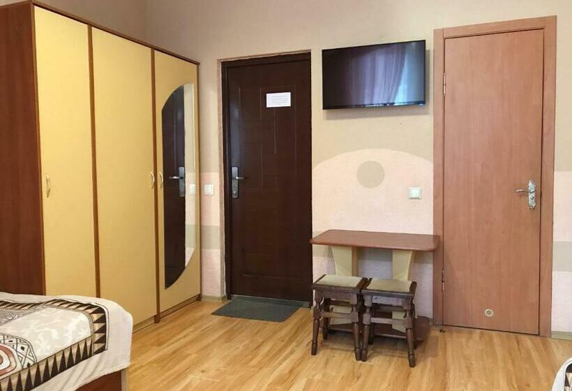 اتاق استاندارد, U Olega