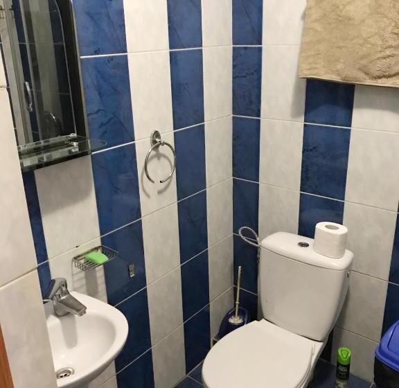 اتاق خانوادگی, U Olega