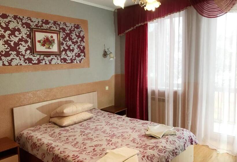 اتاق خانوادگی, U Olega