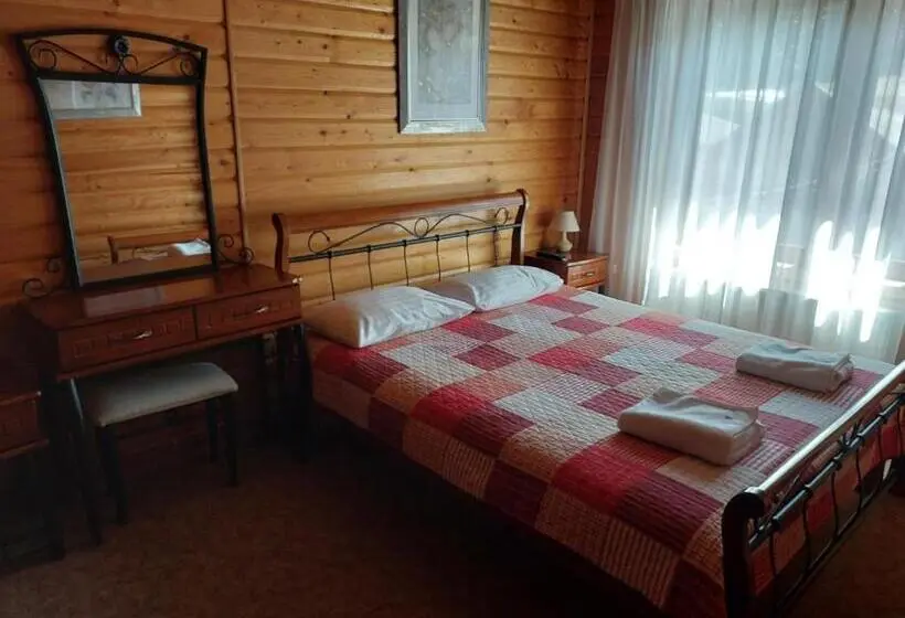 Talo 1 Makuuhuone, Urochyshe Vyshnya