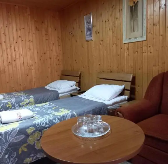 Perhehuone, Urochyshe Vyshnya
