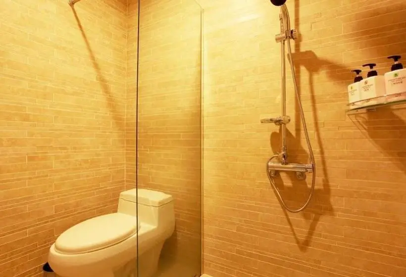 デラックスルーム, Yuwon