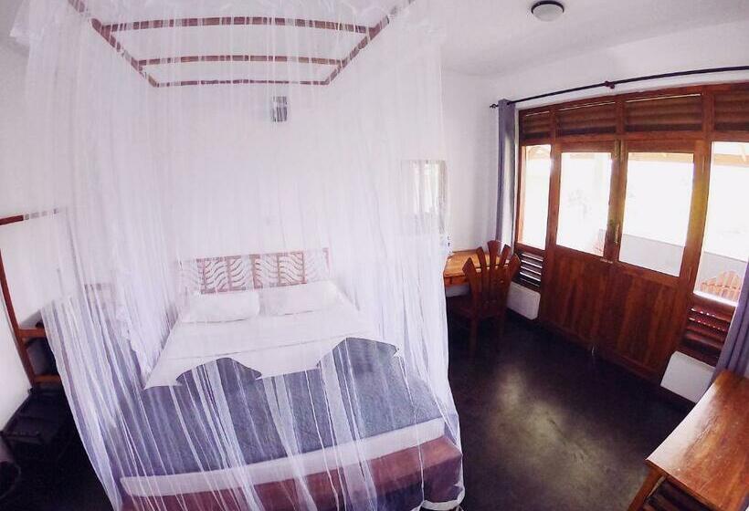 Quarto Estandar, Lakshmis Hotel Ella