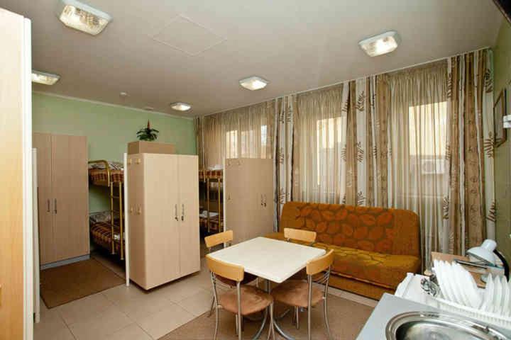 تختخواب در اتاق مشترک, Sana Hostel
