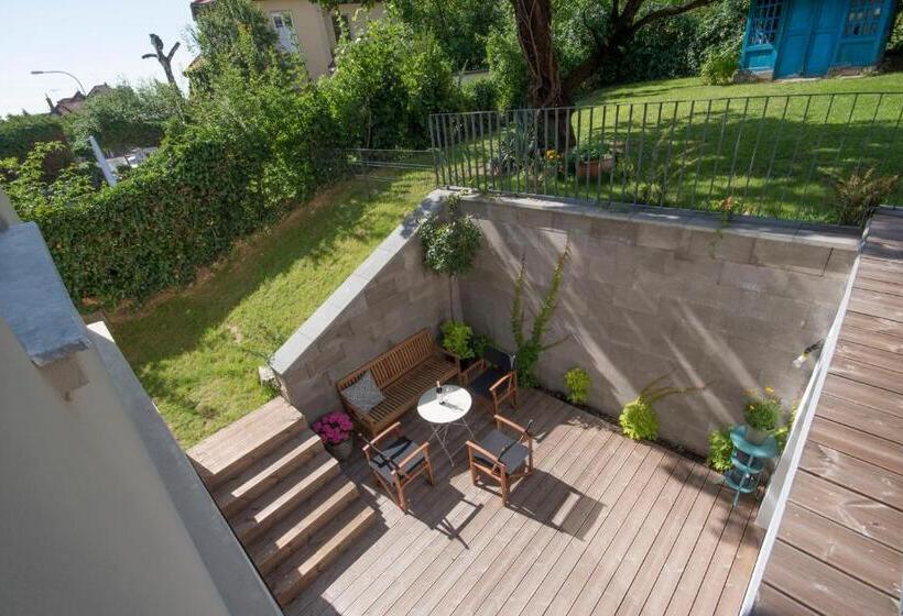 דירת 2 חדרים עם טרסה, Bed&breakfast & Apartment Klafé