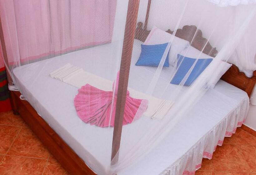 اتاق استاندارد با سرویس بهداشتی مشترک, Moon Glow Guest