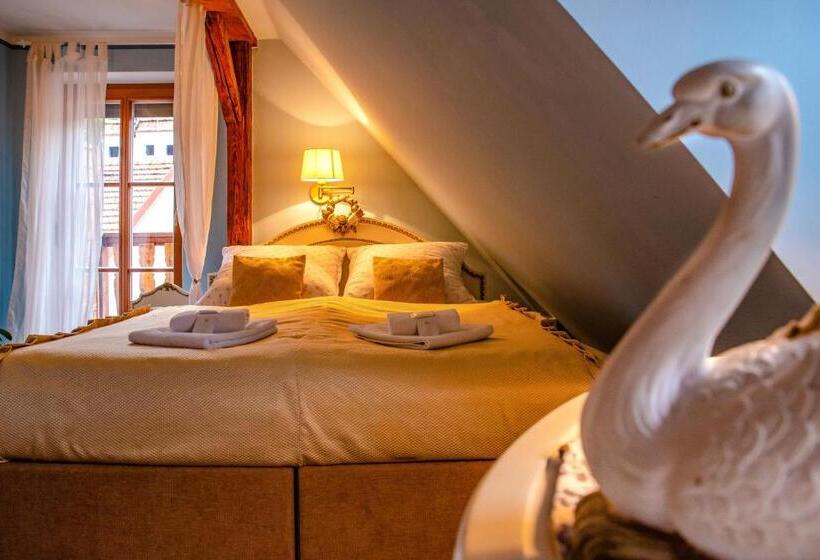 Habitación Estándar Abuhardillada, Ubytování U Bílé Paní