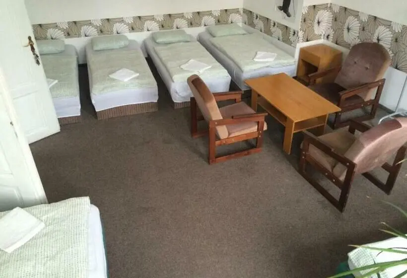 Perhehuone Jaettu Kylpyhuone, Charles Square Hostel