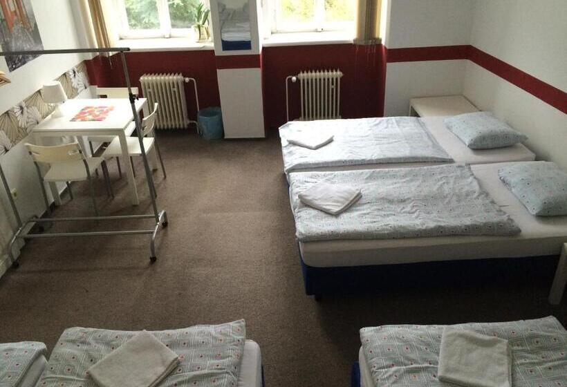 Cameră Standard cu Baie Comună, Charles Square Hostel