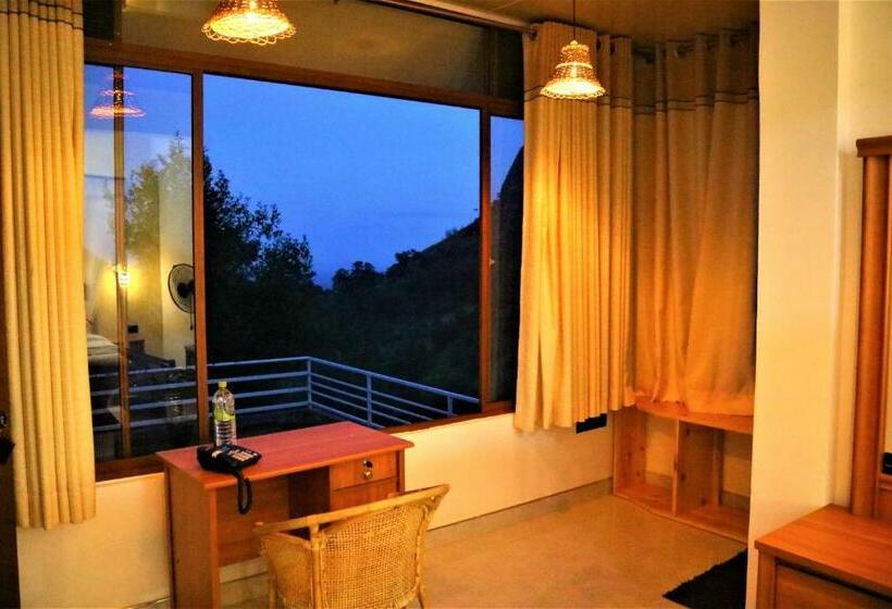 غرفة قياسية, Ella`s Edge