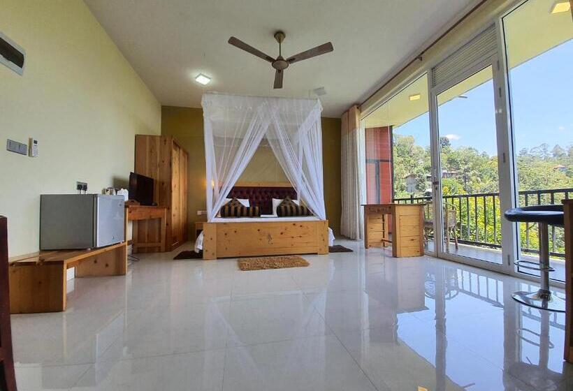 غرفة ديلوكس ثلاثية, Ella`s Edge