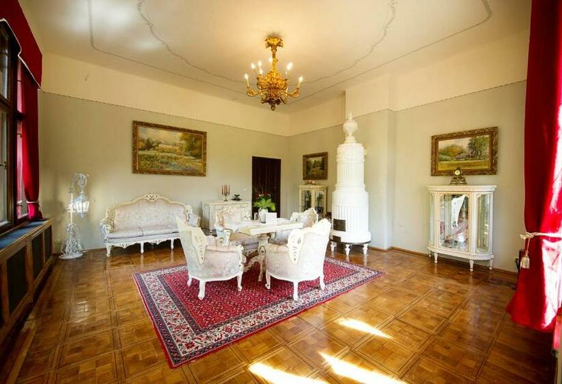 Lakosztály Erkéllyel, Letohradek Sv. Vojtech