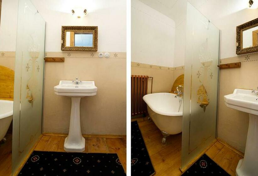 Lakosztály Erkéllyel, Letohradek Sv. Vojtech