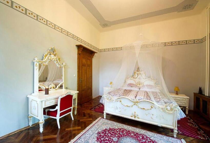 Lakosztály Erkéllyel, Letohradek Sv. Vojtech