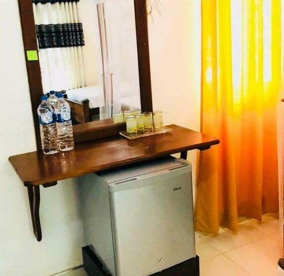 Deluxe Room, Mermaid Inn