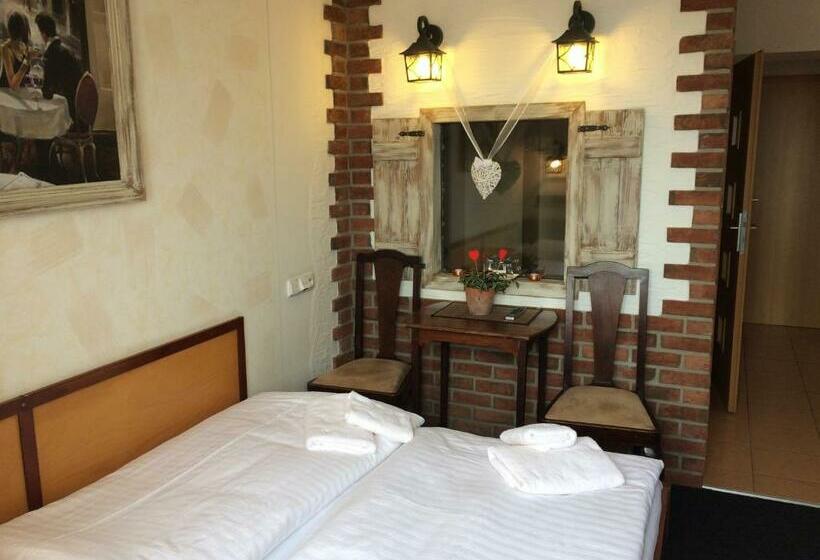 חדר סטנדרט עם ג'קוזי, Panský Dům