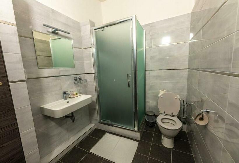 スタンダードルーム, Třebovská Restaurace