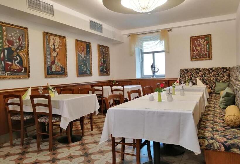 غرفة قياسية فردية, Parkhotel Forest