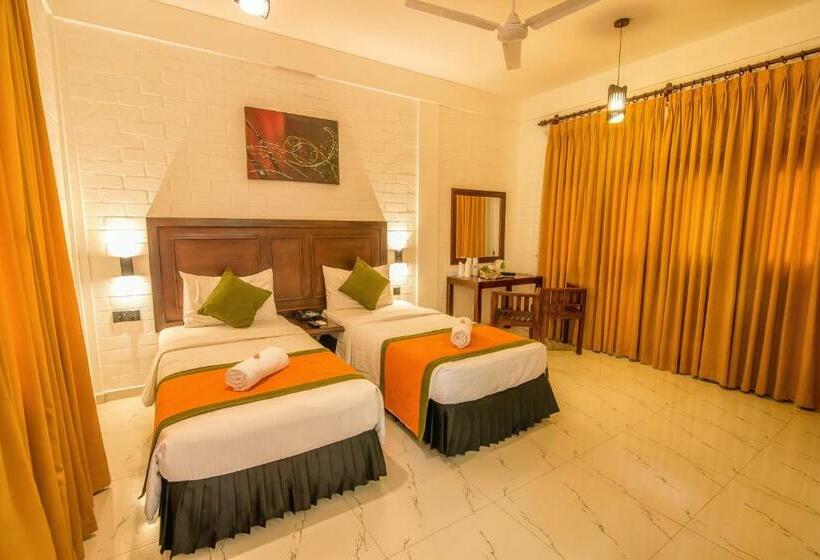 Номер Deluxe, Mahanuge Hotel Polonnaruwa