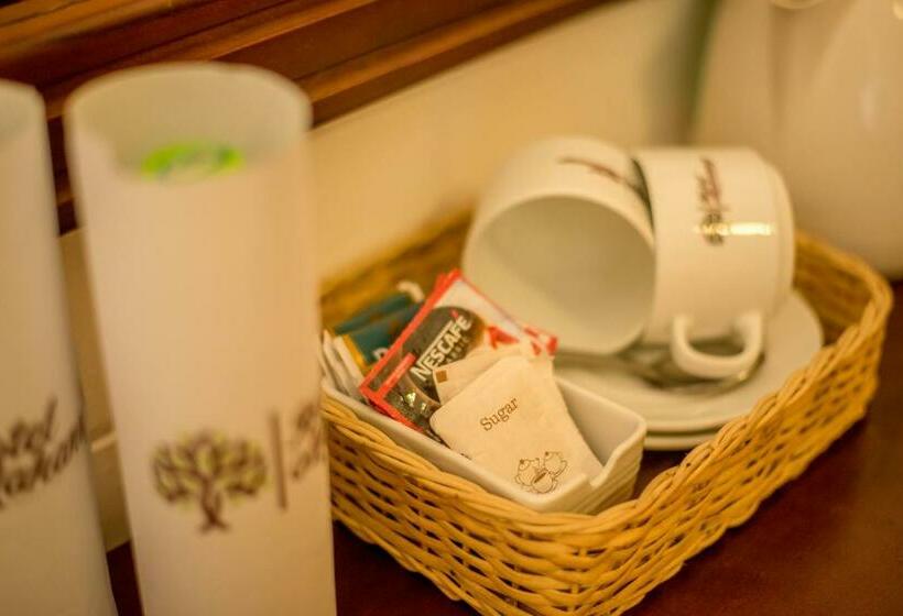 Номер Deluxe, Mahanuge Hotel Polonnaruwa