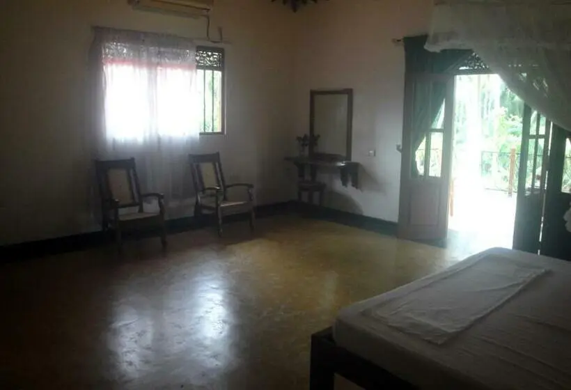 デラックスルーム, Priyanka Villa