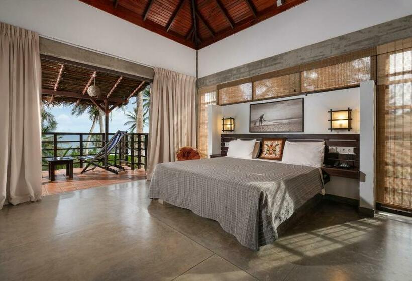 اتاق استاندارد با بالکن و چشمانداز دریا, Seven Turtles