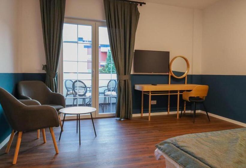 سوییت خانوادگی, Benelux