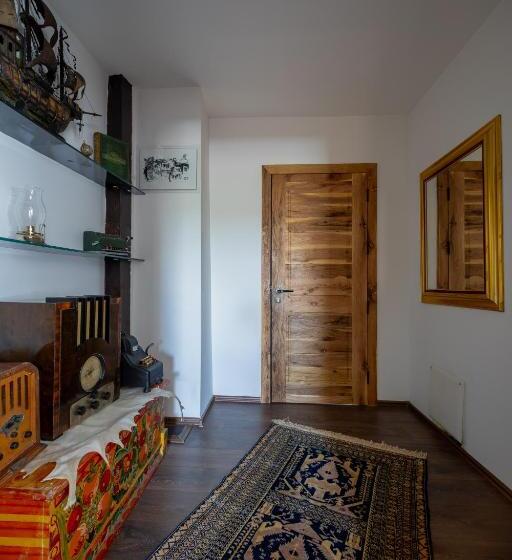 اتاق لوکس خانوادگی, Doa Boutique