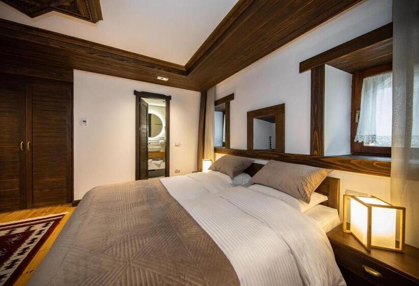 اتاق لوکس, Kulla E Zenel Beut