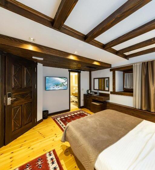 اتاق استاندارد با وان آب گرم, Kulla E Zenel Beut