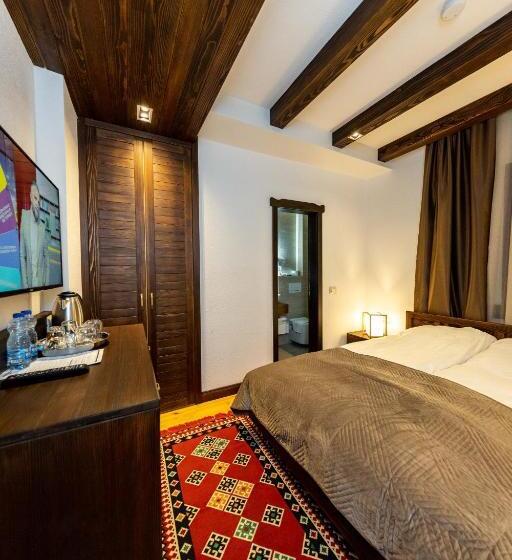 اتاق استاندارد, Kulla E Zenel Beut