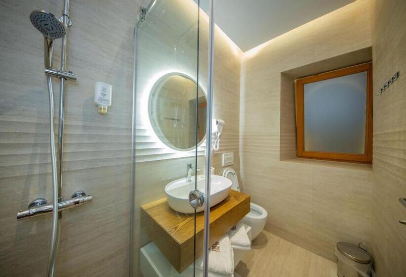 اتاق استاندارد, Kulla E Zenel Beut