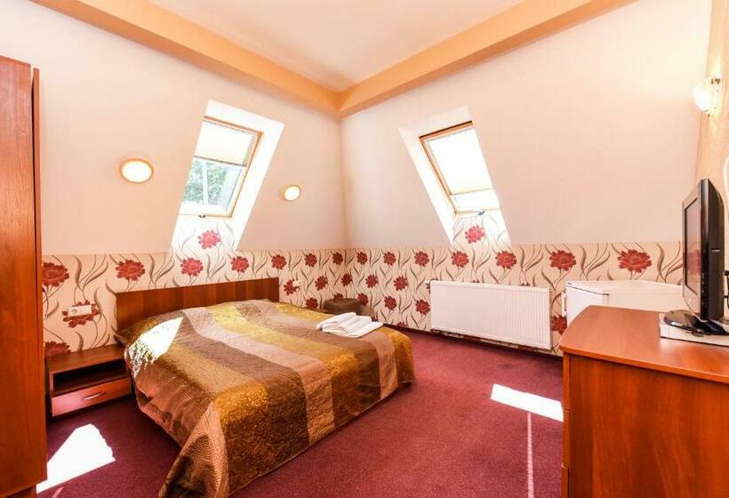 اتاق استاندارد, Ošupio Tako Apartamentai