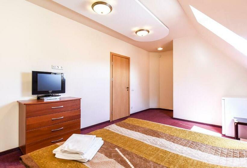 اتاق استاندارد, Ošupio Tako Apartamentai