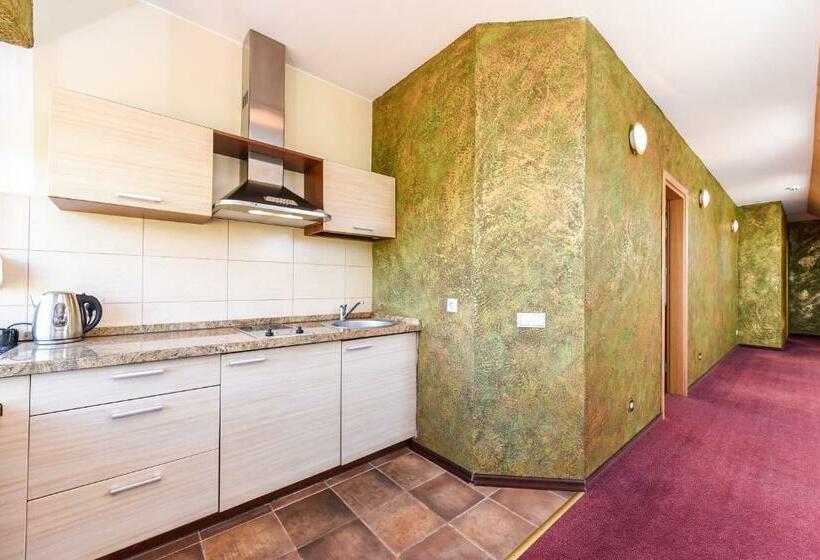 اتاق استاندارد, Ošupio Tako Apartamentai