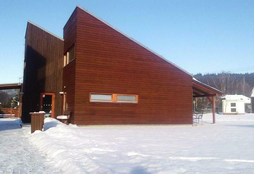 דירת חדר, Apartmany Resort