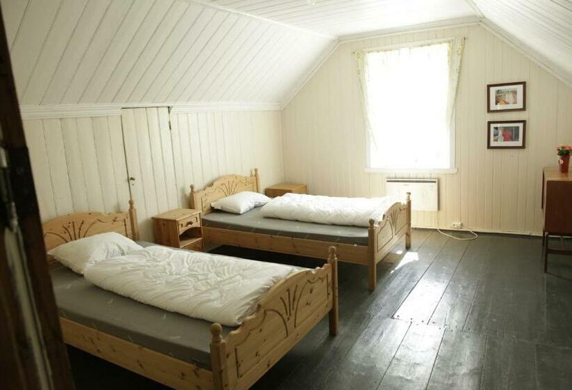 バス共有のスタンダードルーム, Brekke Gard Hostel